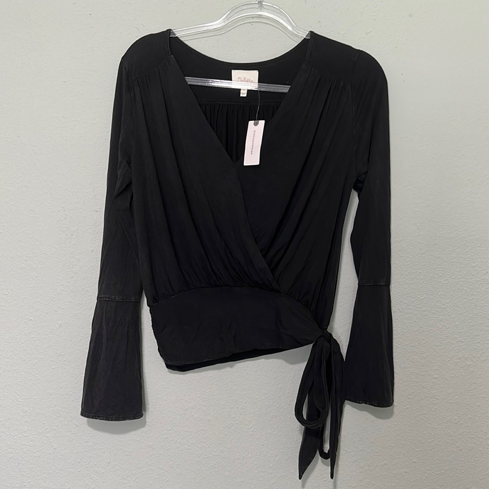Anthropology Deletta top